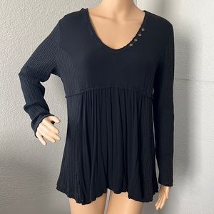 Entro V-Neck Long Sleeve